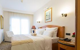 Hotel Sterling Garni
